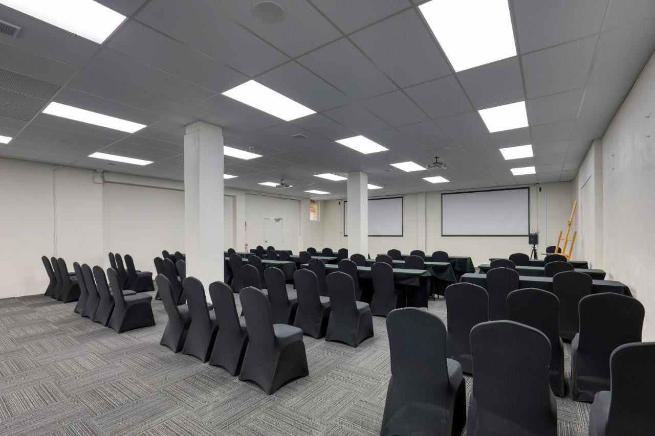 Ramada By Wyndham, Hamilton City Center Kültér fotó