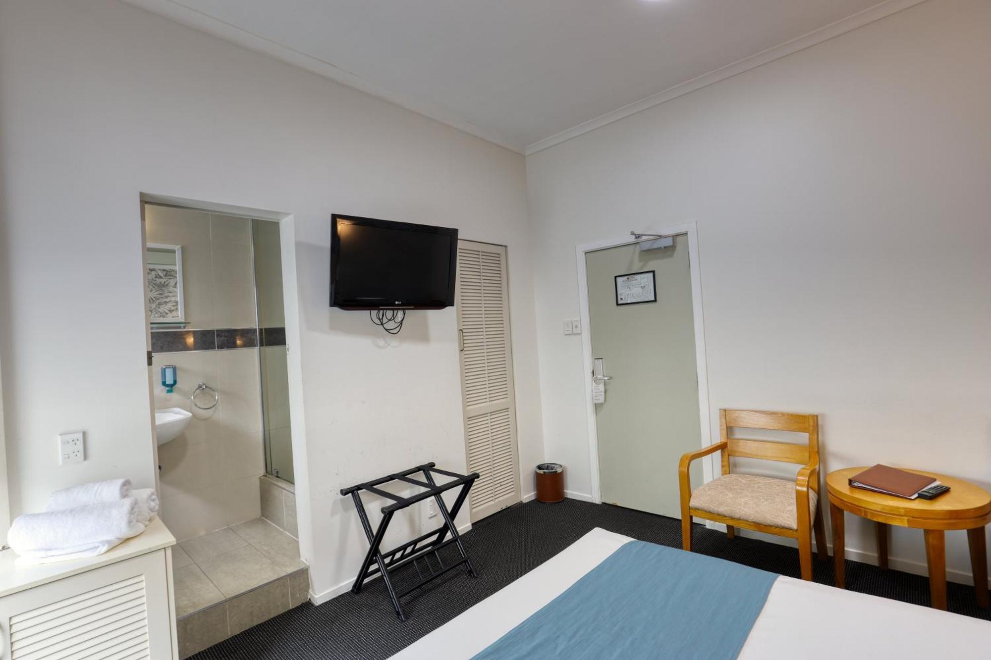 Ramada By Wyndham, Hamilton City Center Kültér fotó