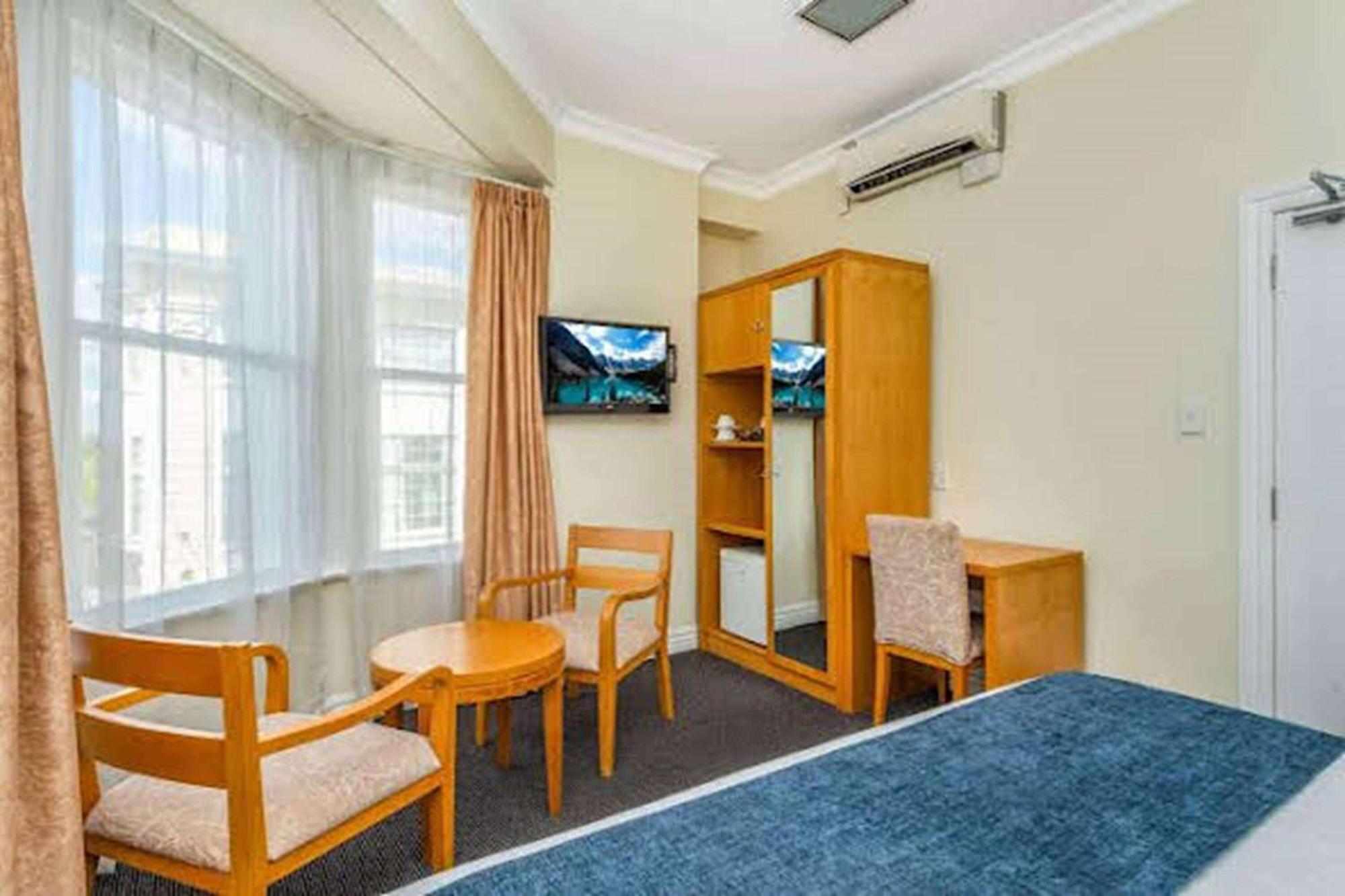 Ramada By Wyndham, Hamilton City Center Kültér fotó