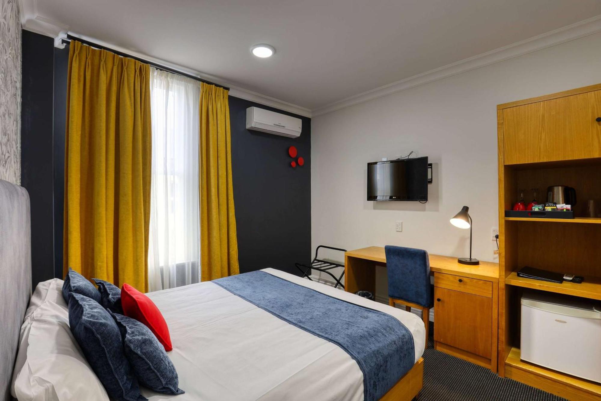 Ramada By Wyndham, Hamilton City Center Kültér fotó