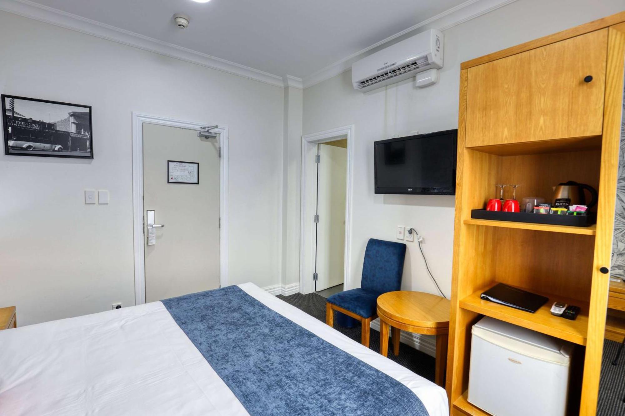 Ramada By Wyndham, Hamilton City Center Kültér fotó