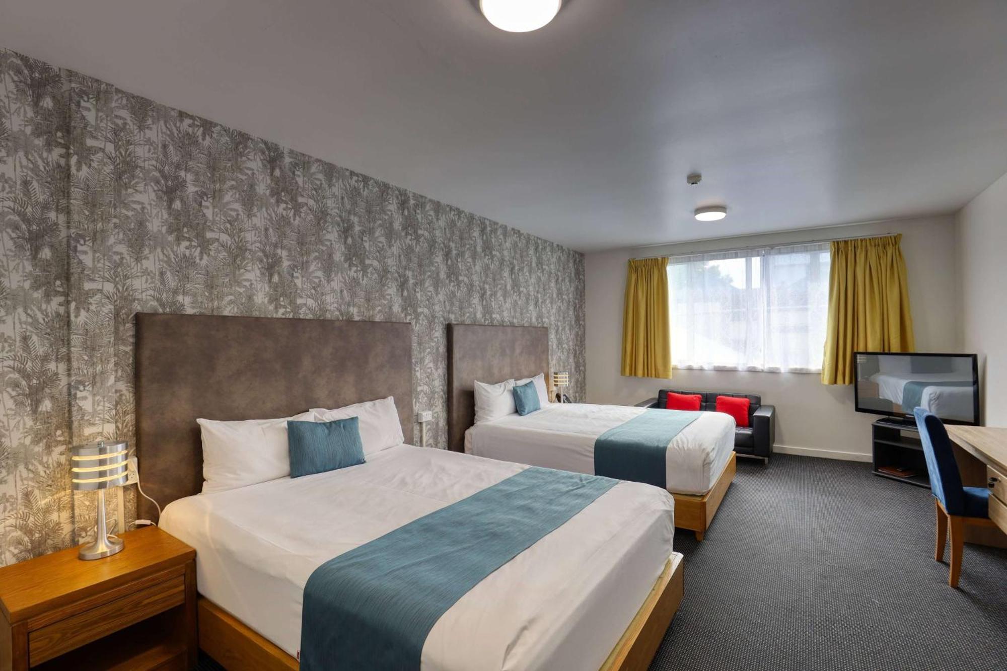 Ramada By Wyndham, Hamilton City Center Kültér fotó